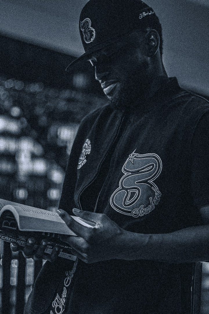 SIGNATURE FITTED CAP