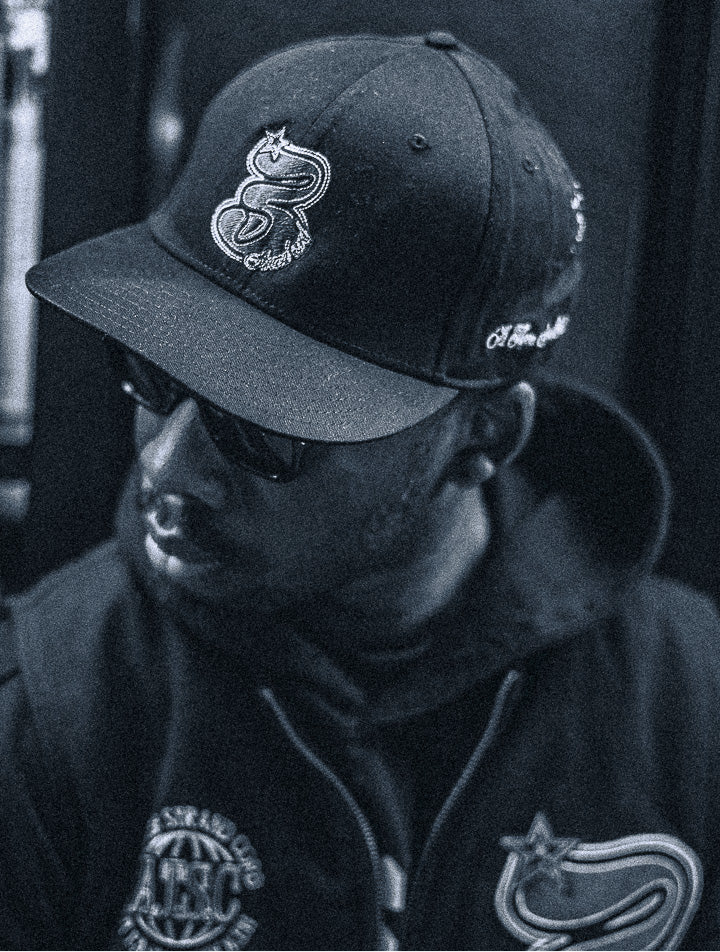 SIGNATURE FITTED CAP