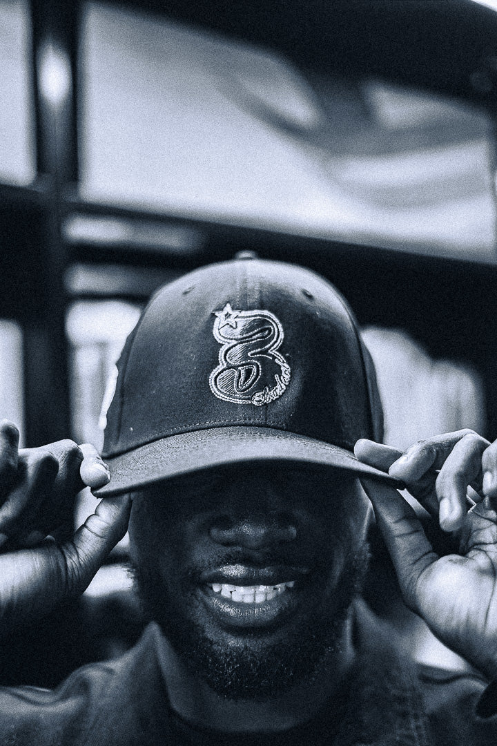 SIGNATURE FITTED CAP